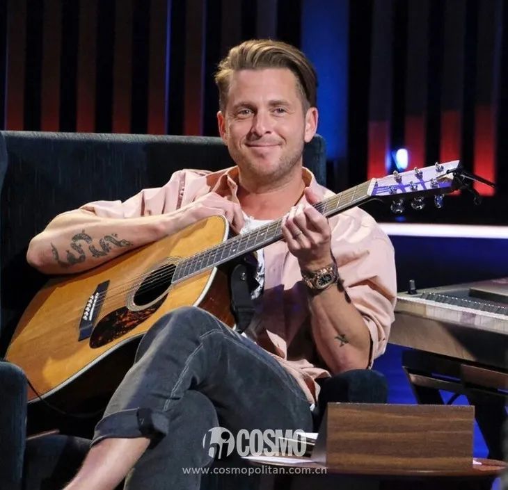 omg演唱会水果姐,omg水果姐完整视频