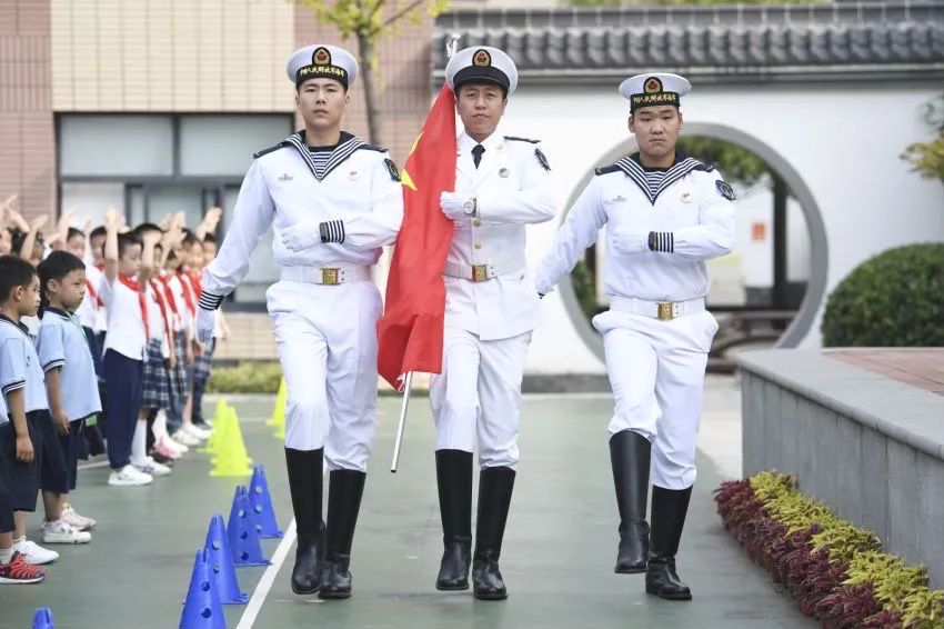 童年是充满诗意的,书香人生诗意童年