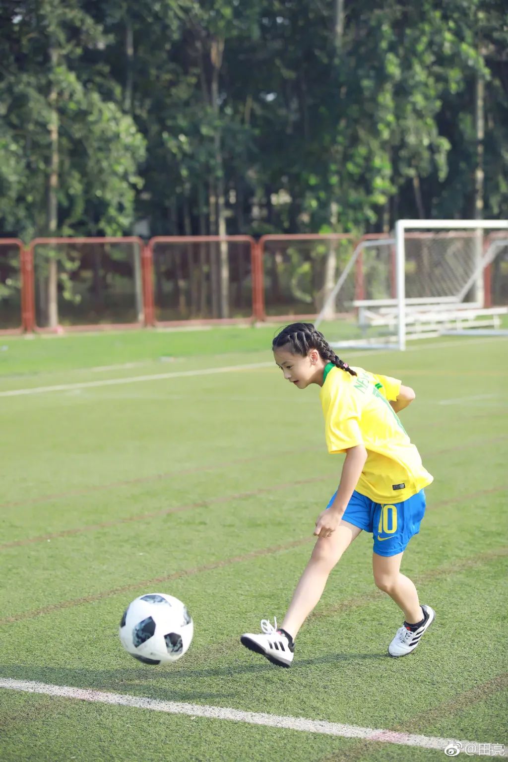 美少女健身最火视频,健身女孩热搜
