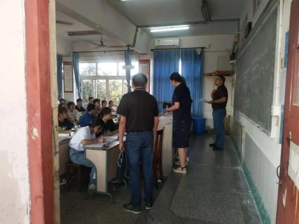 泰州38名学生没有学籍,高中被劝退学校有权利处置学籍