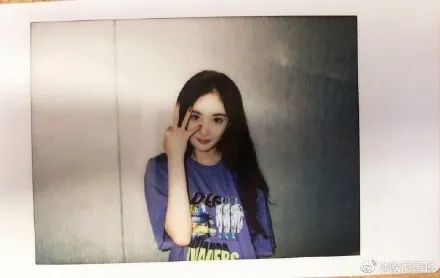 无帽卫衣虞书欣,虞书欣的衣服到底有多少钱