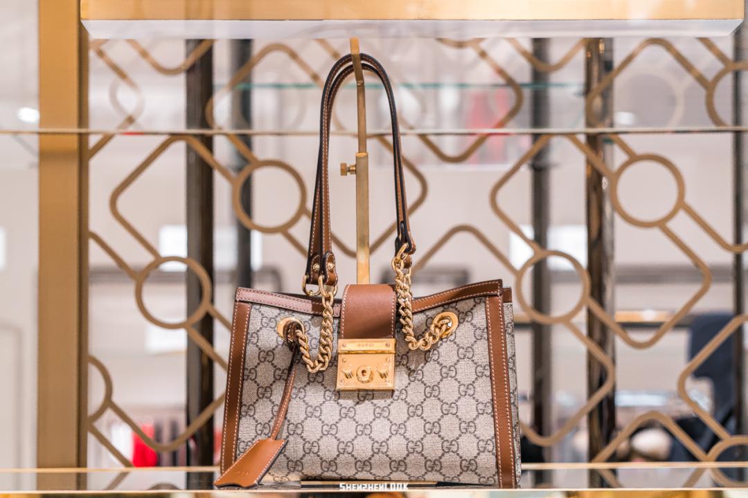 look千盛购物广场店,look百万车