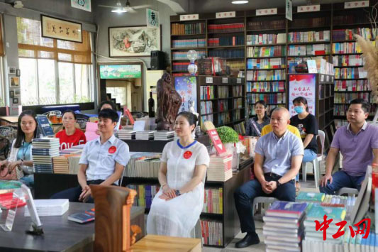 书香读书会泉州分会,泉州氛围灯加阅读灯