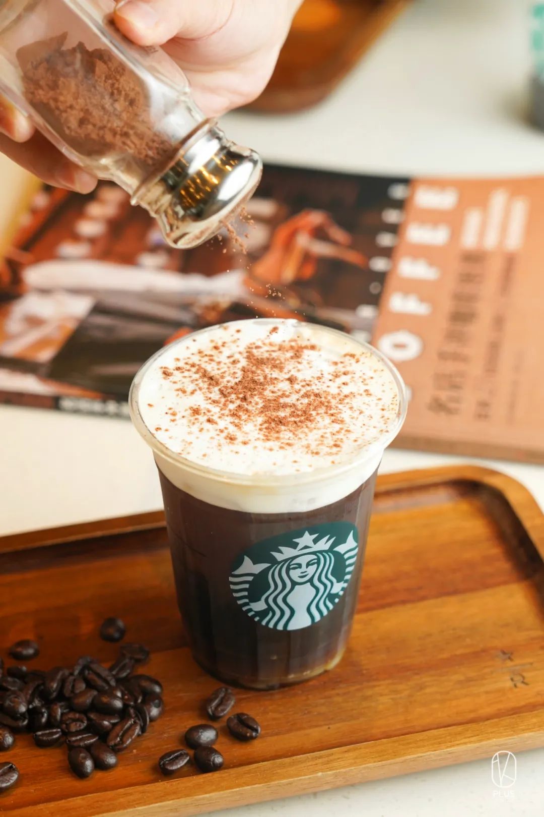 藏在咖啡里的爱意！星巴克用心荟萃饮品全新上市！又带着限定款周年庆杯子来圈粉了