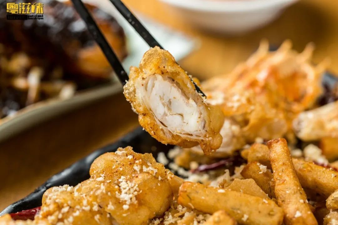就为这①口，吃一只肥蟹比喝一杯奶茶还便宜