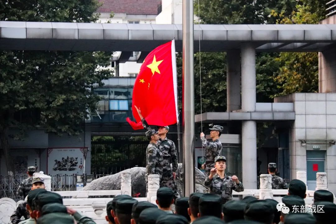 歌唱祖国升旗军乐团,歌唱祖国升旗2008