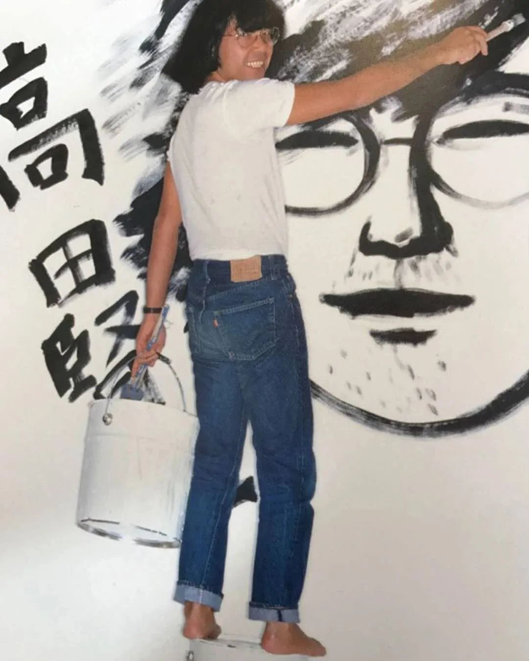 巴黎为她的儿子哭泣，Kenzo创始人高田贤三因新冠在法去世