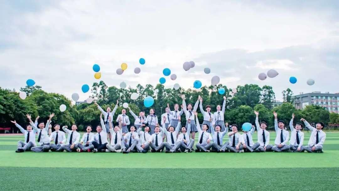 问政回音|南康一小学已有校服还要买班服，这是怎么回事？