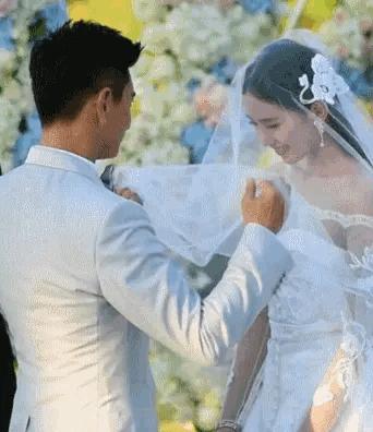 姐弟恋到底可不可以谈呢,姐弟恋和大叔恋哪个更靠谱