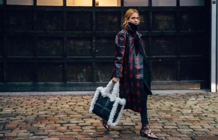 轻奢皮草大衣,高端轻奢皮草大衣