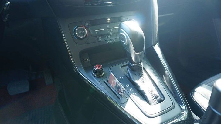 最新一代福克斯st,经典福克斯两厢1.8自动动力升级