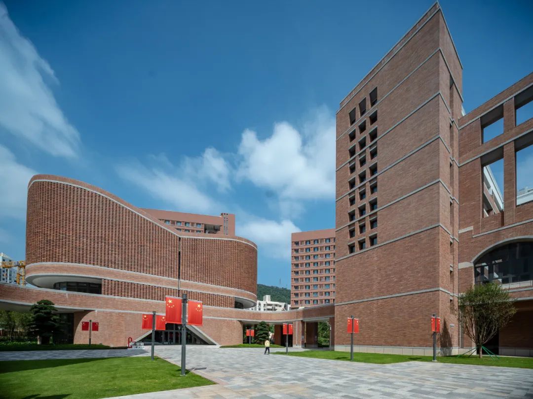 凤凰木守护的校园|深圳中学（泥岗校区）