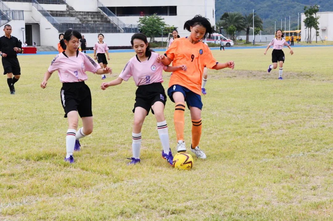 燃烧青春，“足”够精彩！加油，肇庆足球少年！