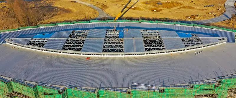 【提示】两棵“大树”迎宾！花博园主入口大门钢结构吊装完成