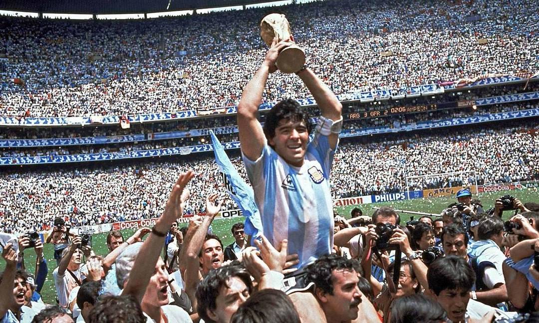 球王马拉多纳去世：心脏问题由来已久，生命最后一个月这样度过