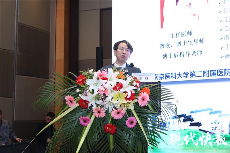 早癌筛查很必要!专家建议40岁以上的人做胃肠镜检查