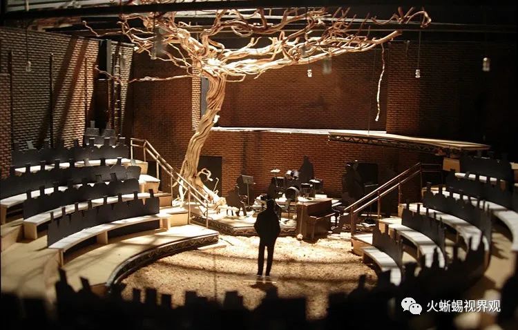 百老汇剧院舞台布景,唯一一个中国设计师