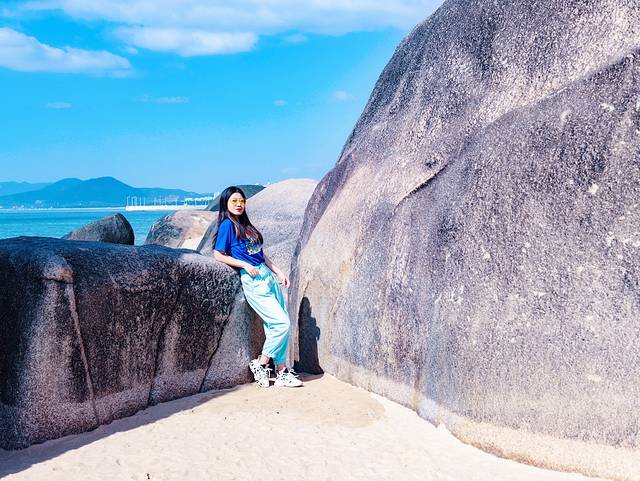 三亚海棠湾吃住攻略,三亚亚龙湾天下第一湾攻略