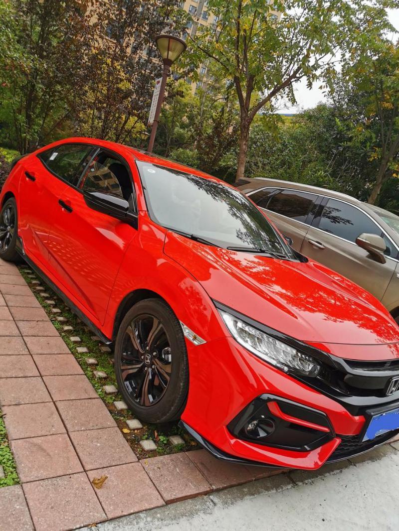 红色思域两厢版2020,红色思域很好看