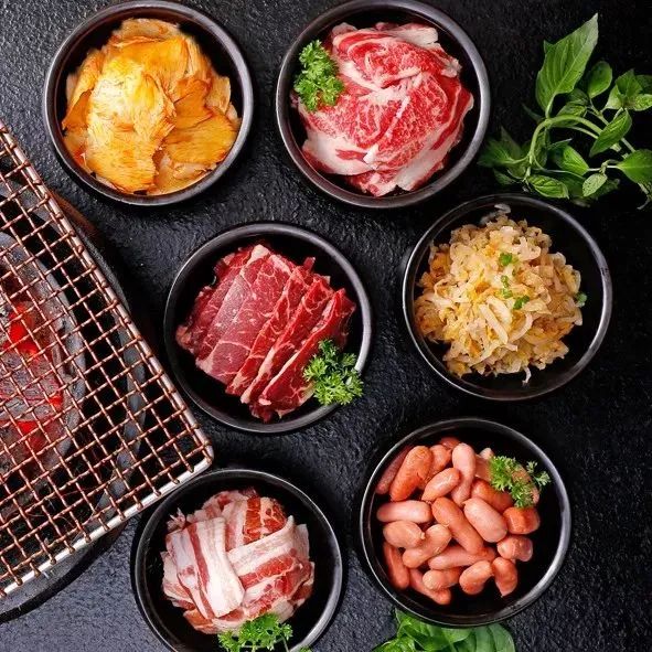 嗨爆全城！看神秘女星！乘免费直升机！这家商场周年庆福利大派送啦