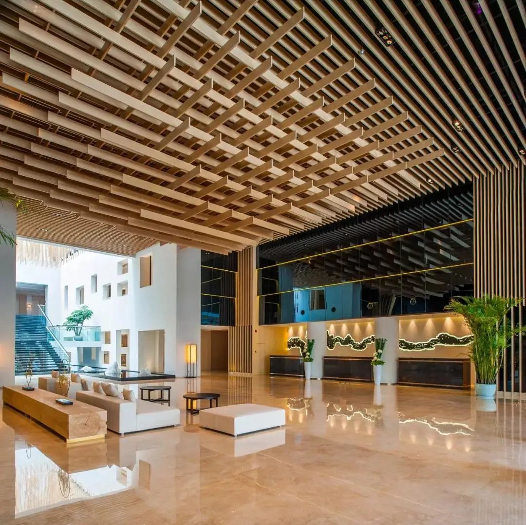 走出《大秦赋》！明天跟着9号线去西安临潼度假区邂逅炫“彩”之旅