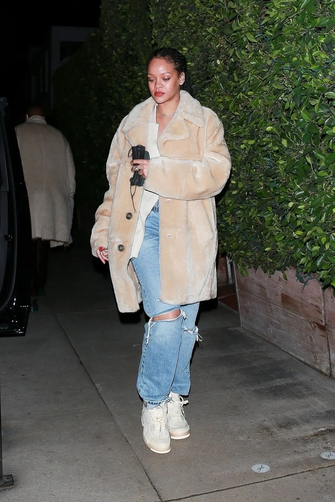 羊羔绒外套很丑的搭配,羊羔毛外套穿搭高级感