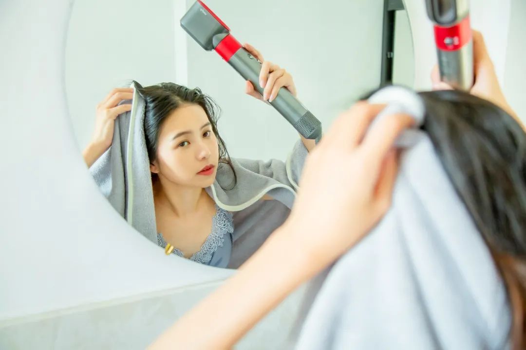 浼氬枬姘寸殑姣涘肪,浼氬惛姘寸殑娴村肪