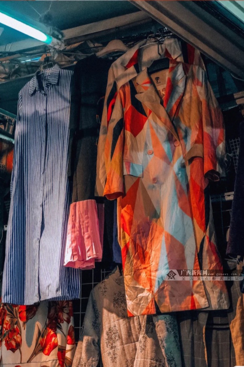 潮流穿搭菜市场,农贸市场衣服穿出时尚