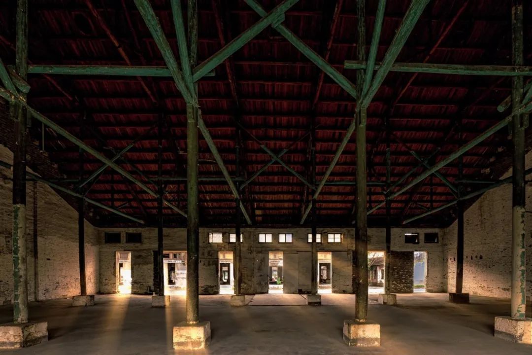 上海松江足球公园,篮球场绿茵场