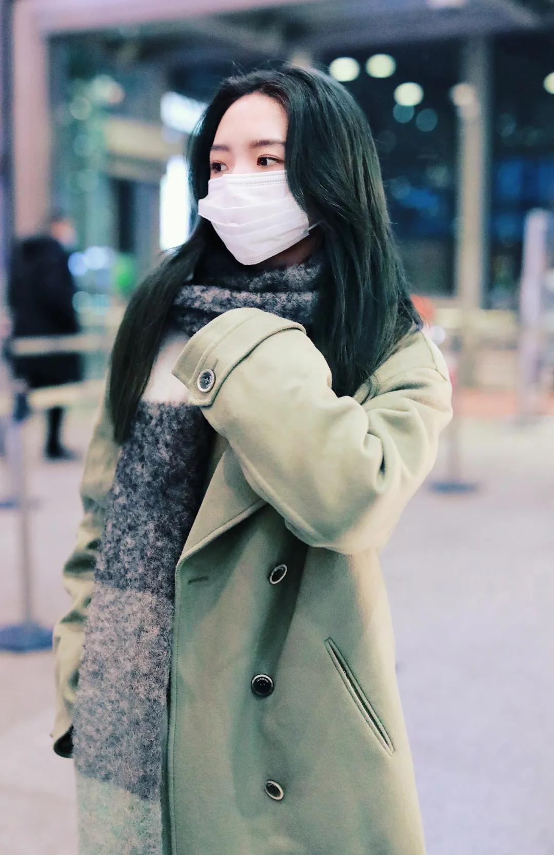 冬季的氛围感穿搭怎么能少了围巾,秋冬氛围感穿搭围巾