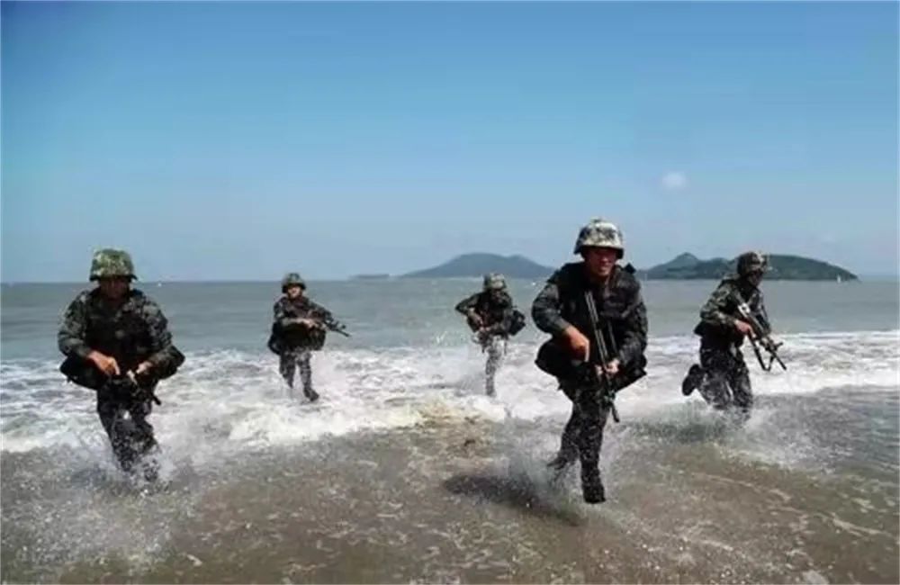 70年代部队生活视频,中俄边境部队真实生活