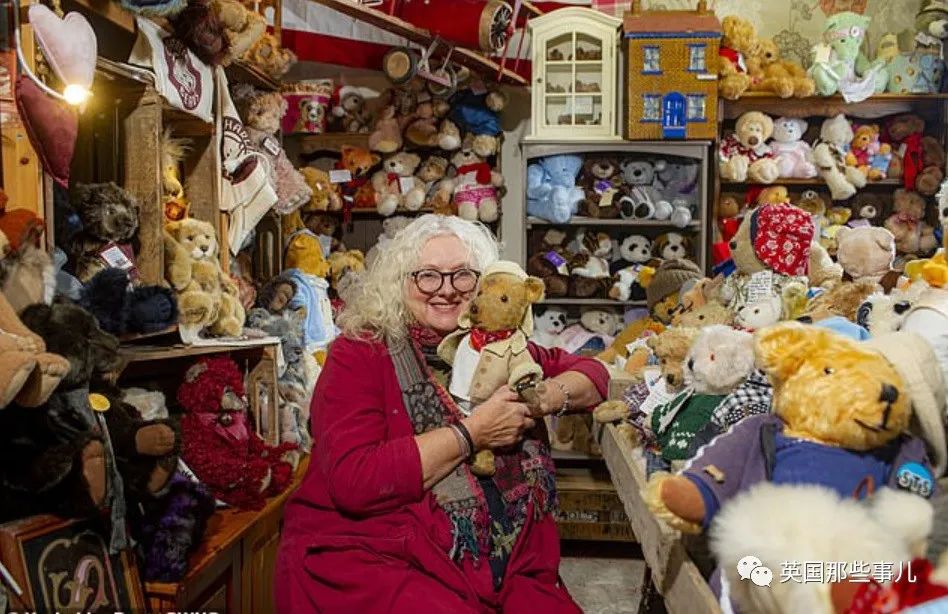 她治好12500只泰迪熊，用毛绒绒治愈自己和无数人…