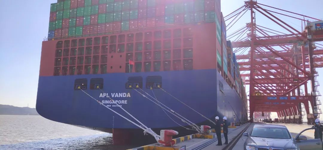 最新集装箱海运费,海运费涨价集装箱就卖得快吗