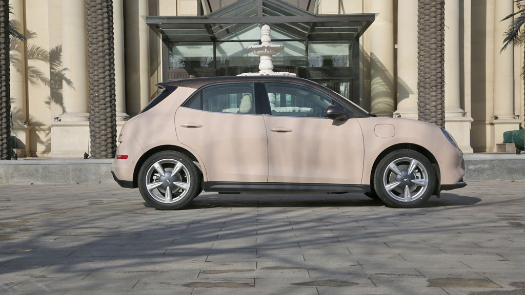 23款欧拉好猫401km续航实测,2023款欧拉好猫到底值不值得买