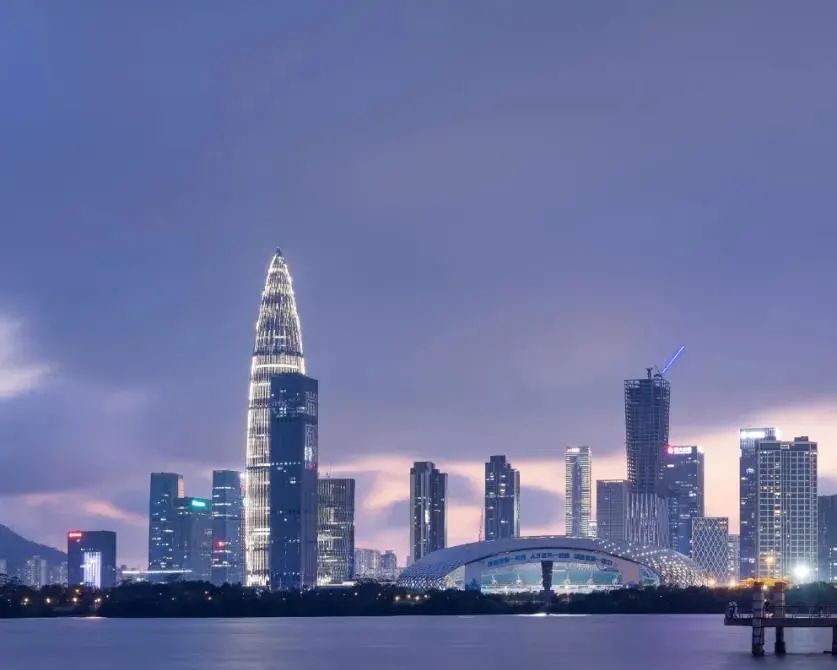 你好，我叫深圳，这是我的简历