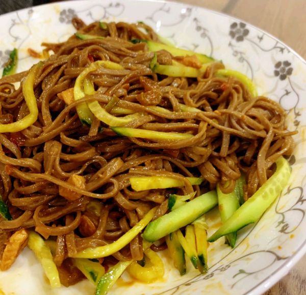 做一碗炸酱面,做一小碗面酱