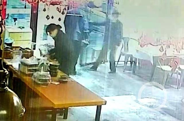 骑手买7道菜只1道是正品,骑手跑腿买酒