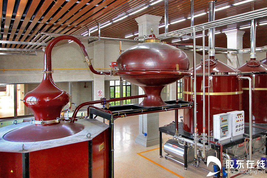 从世界金奖到全球盲品冠军可雅白兰地的百年荣光