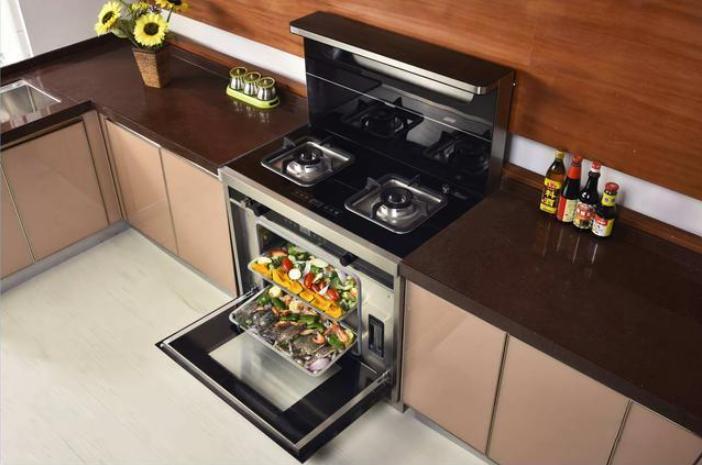 老板电器何亚东,老板电器何亚东视频