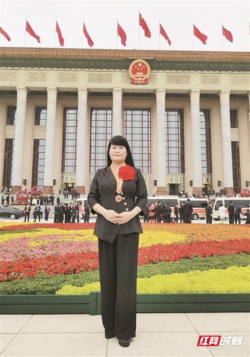 全国优秀*产党共**员|特教园丁刘玲琍：用爱倾心浇灌迟开的花朵