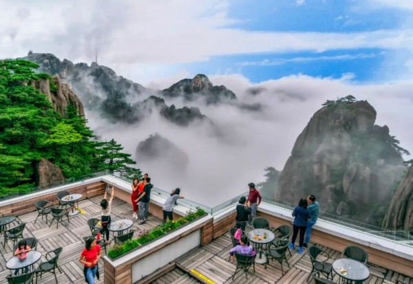 黄山一日游网红小火车最佳攻略,黄山附近坐高铁的旅游景点推荐