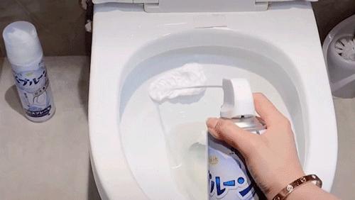 蓝泡泡洁厕灵对马桶水箱有害吗,卫生间一个月用十几吨水正常吗