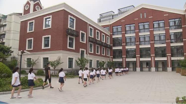 消防大队到校指导学校消防工作,开学第一课消防进校园视频