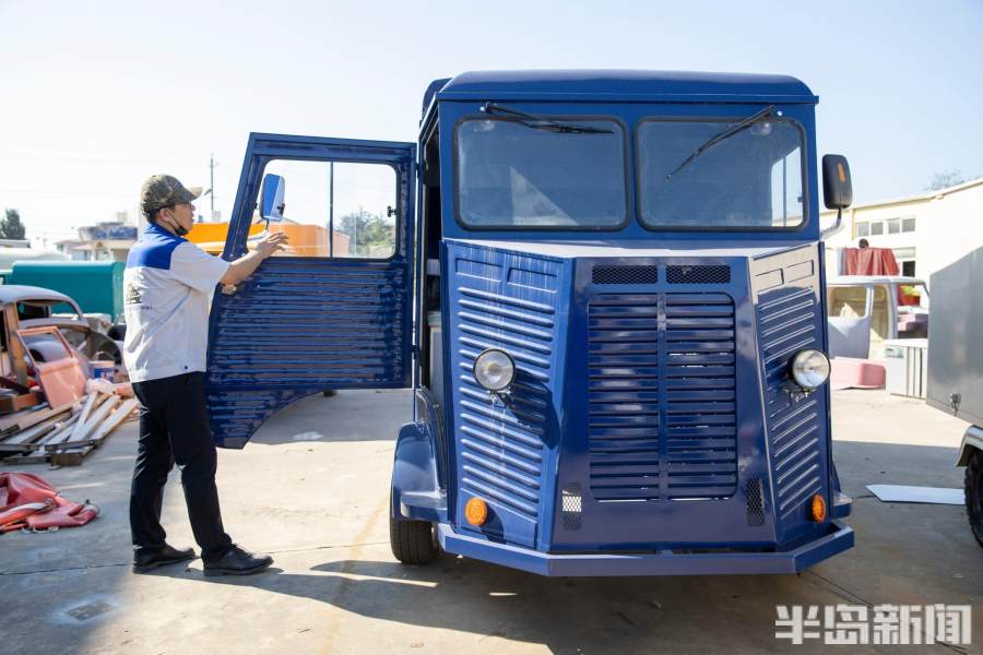 纯“爷”们!一把尺子量全球,青岛有位老爷车复刻大咖,快来围观