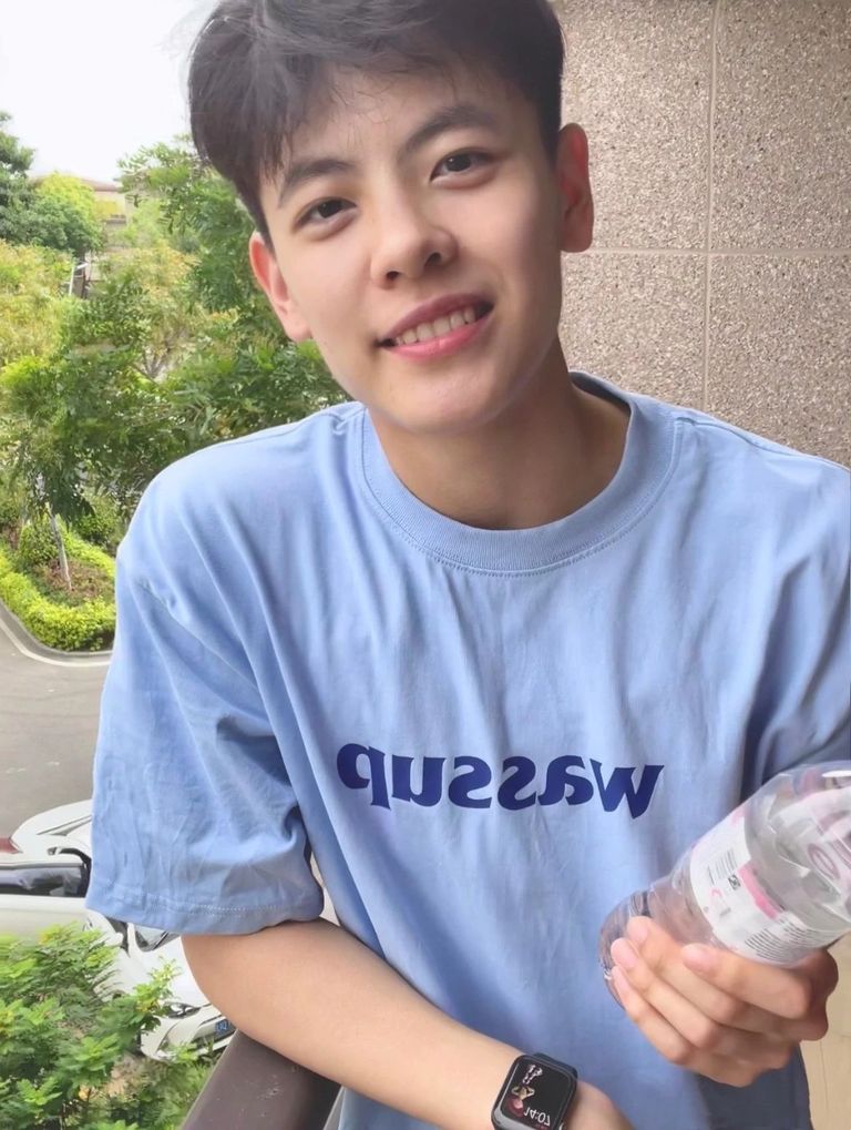 运动员穿的衣服品牌,之前运动员都穿什么品牌