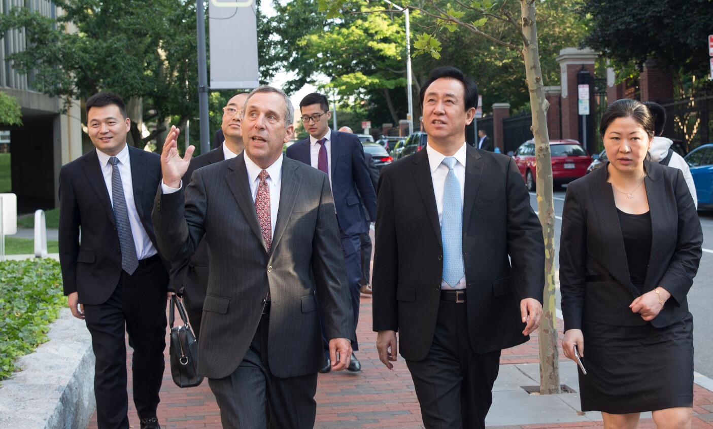 许家印创业辛酸史故事,许家印掏粪工怎么发家