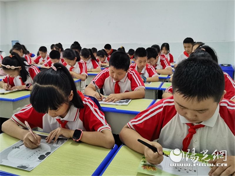 学校多彩活动助力推广普通话,竹坪小学推广普通话活动宣传稿