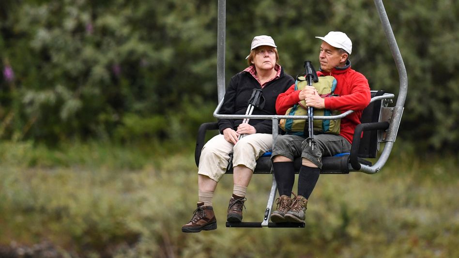 德国新总理人选或于圣诞节前揭晓，默克尔：忙了16年，退休好难