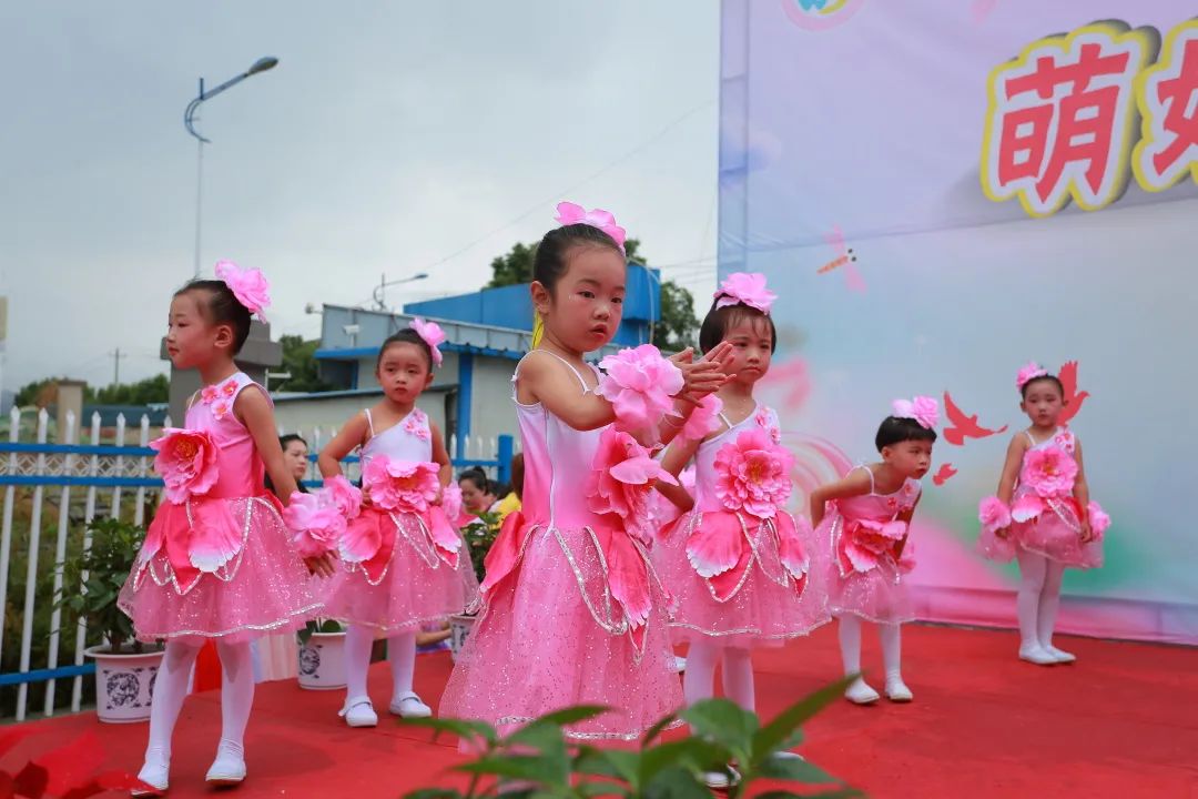 幼儿园庆国庆喜迎20大主题活动,广昌县幼儿园喜迎国庆活动美篇