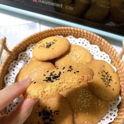 自制不腻口的酥脆饼干,自制桃酥饼干不用烤箱的做法